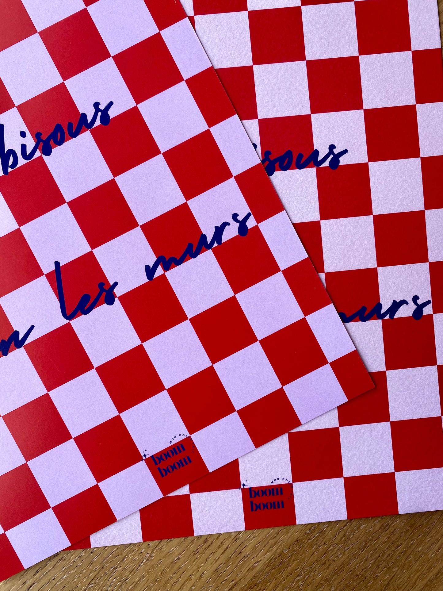 Des bisous plein les murs